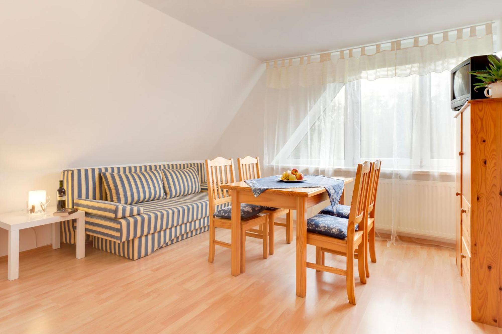 Pension Vorm Darss Hirschburg Экстерьер фото